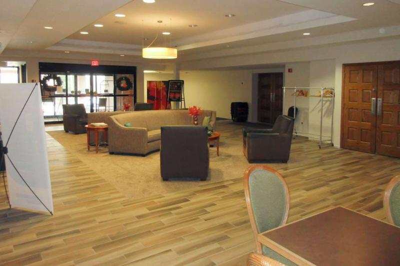Comfort Inn & Suites Montrose Hill Экстерьер фото